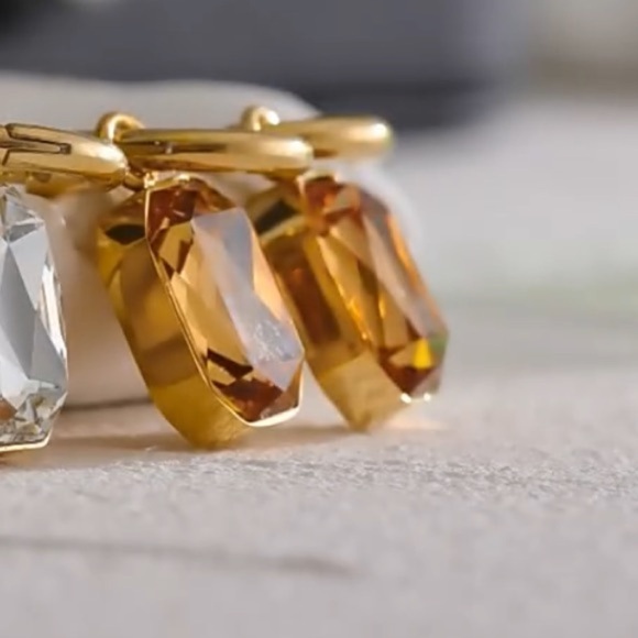 new 18k Gold Plated Huggie Geometric Dangle Hoop Earrings - Picture 12 of 15